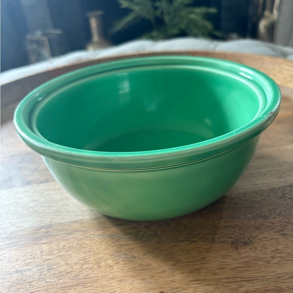 Vibrant Green Ceramic Casserole Dish